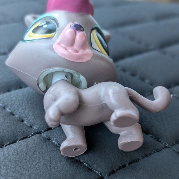 LPS Littlest Pet Shop Sammie Von Sleek The Jaguar (#4020) Pet Fest Pawza Hotel - Picture 4 of 4